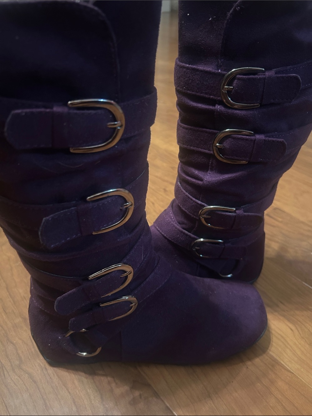 Women’s Suede Purple Buckle Mid-Calf Boots size 8